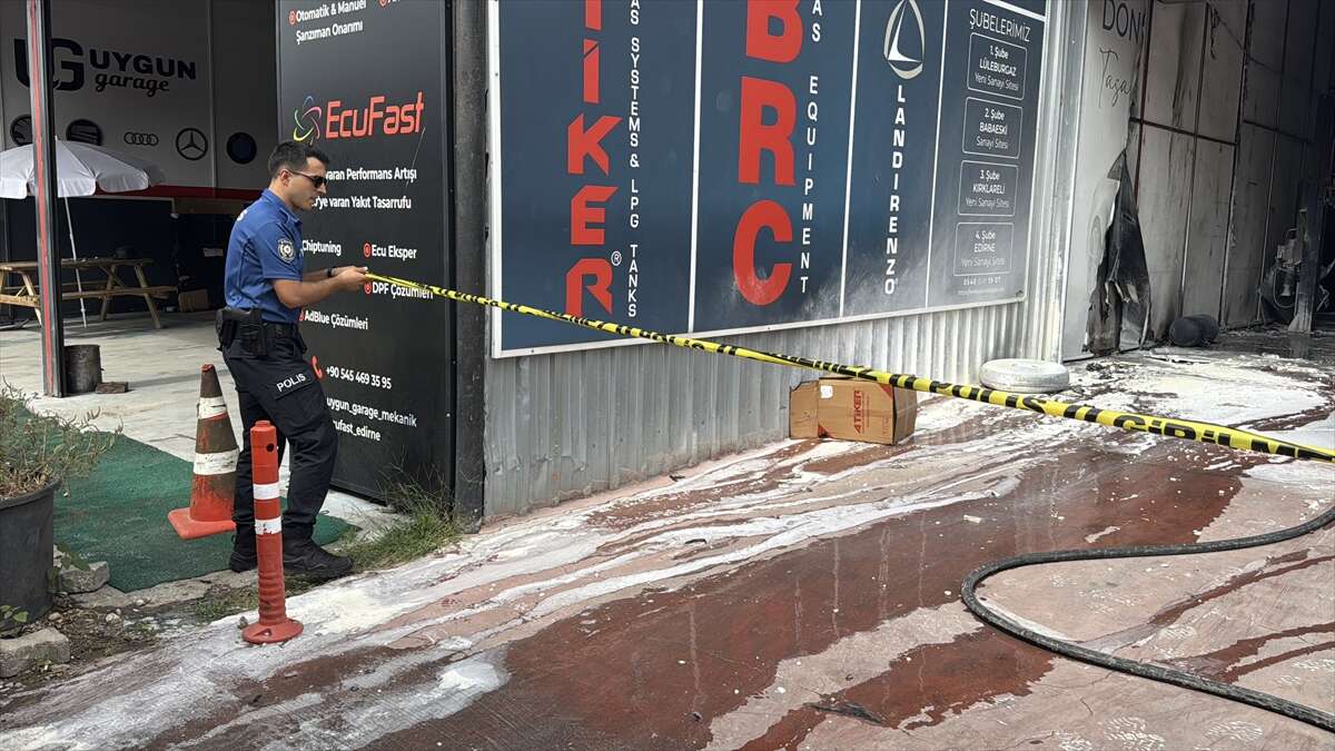 Oto tamircide patlama! İş yeri sahibi ağır yaralı 5